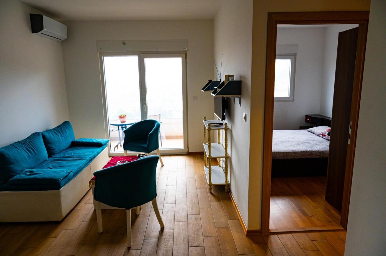 Apartament Modern Flat - Balcony & Garage Included *